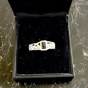 Silver small onyx ring